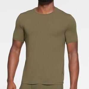 SKIMS Men’s T-shirt sz M